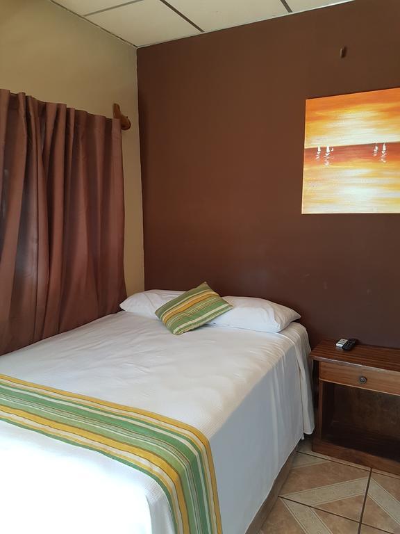 אל קוקו Hotel Miraflores מראה חיצוני תמונה