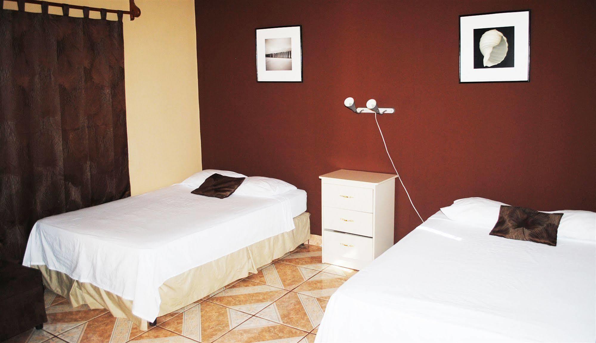 אל קוקו Hotel Miraflores מראה חיצוני תמונה
